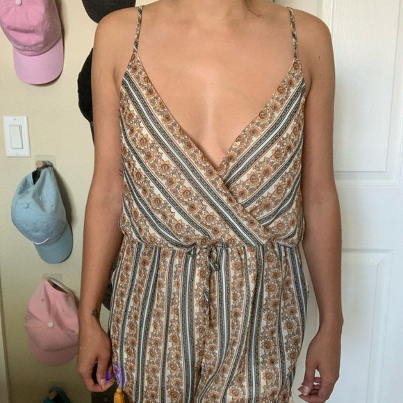 Boutique romper - Picture 2 of 15